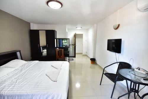 Escobar Guesthouse Jomtien Beach Buitenkant foto